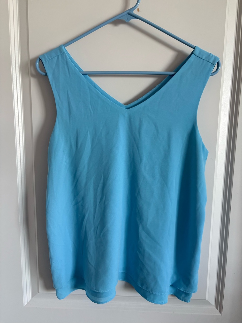 Ann Taylor Sky Blue V-Neck Sleeveless Camisole